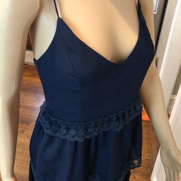 Super Cute Layered Sleeveless Dress NWOT - Picture 6 of 9